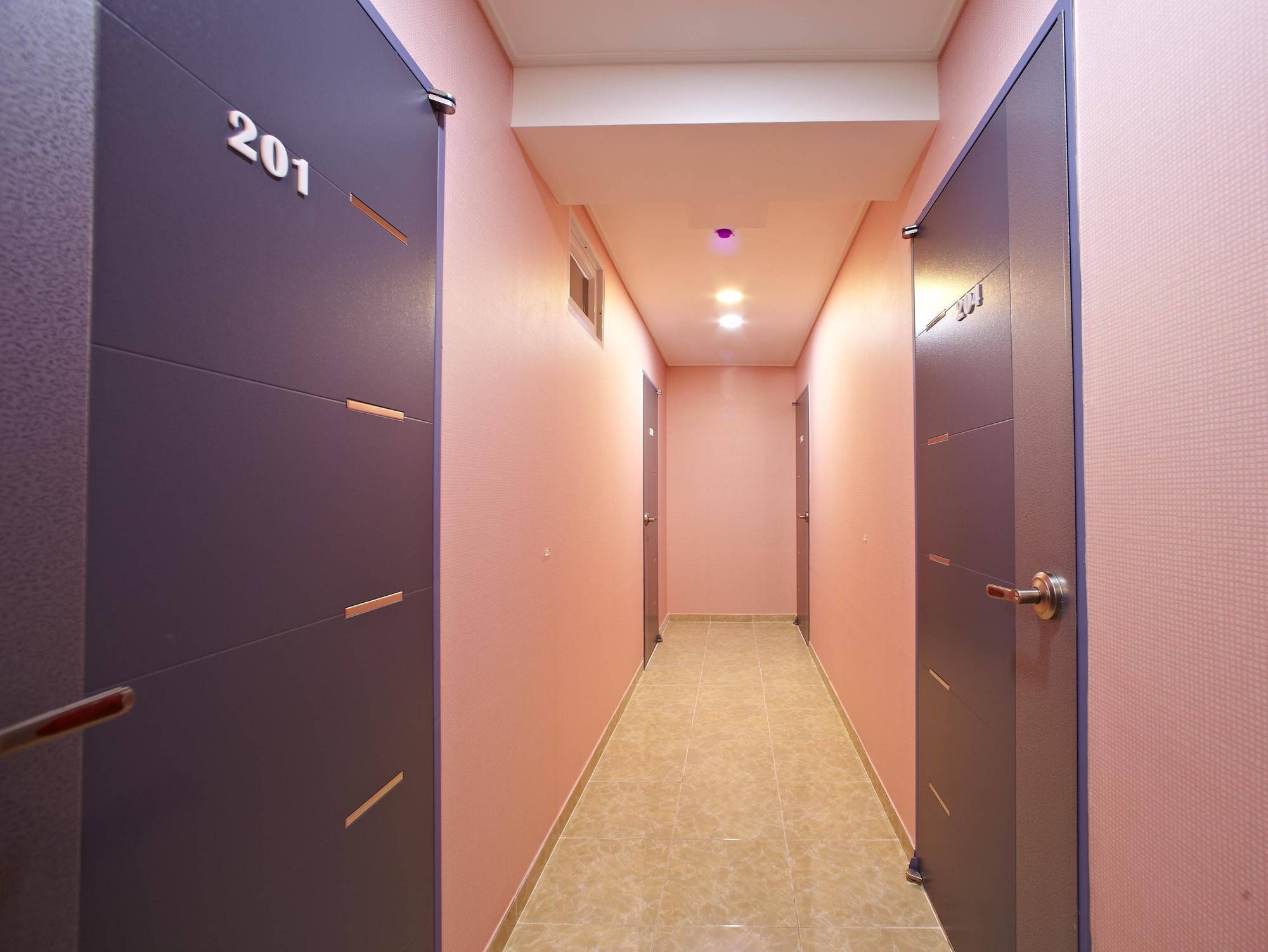 Rainbow Hotel Myeongdong Seúl Exterior foto